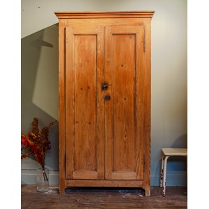 Blandine, l'armoire en bois n°194