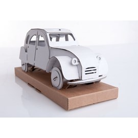 2 cv en carton blanc montée