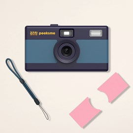 Appareil photo peeksme bleu + 1 paire de clips rose + 1 lanière bleue