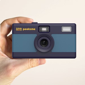 Appareil photo peeksme bleu + 1 paire de clips rose + 1 lanière bleue