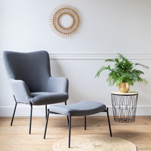 Fauteuil en tissu boucle gris avec repose-pieds eira