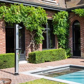 Douche solaire fidgi noire et argent 35l