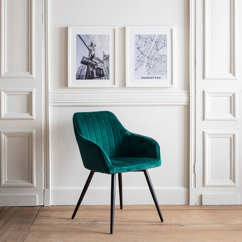 Chaise en velours bertille verte