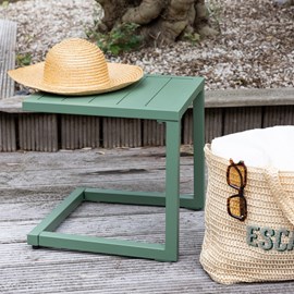 Table d'appoint barbados en aluminium vert sauge