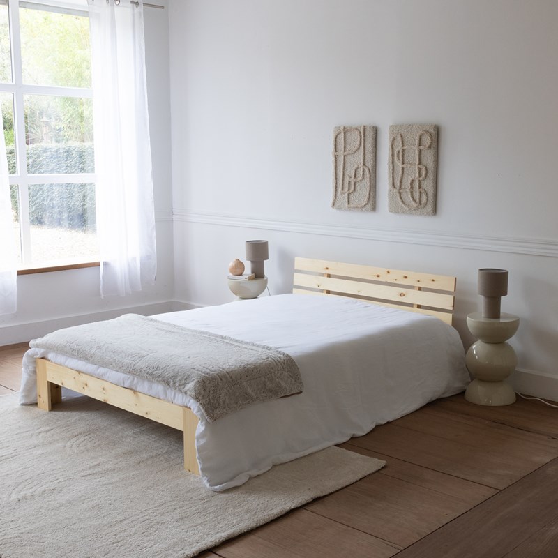 Lit en bois avec tête de lit 140x200cm finn