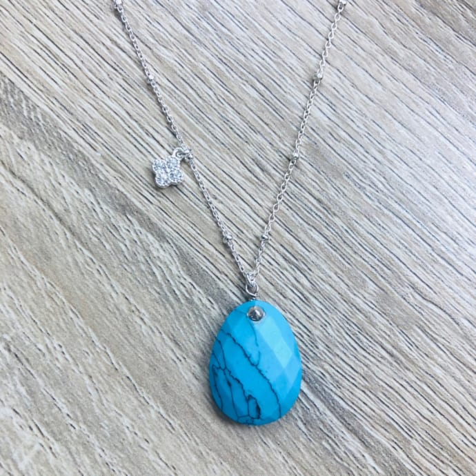 Collier Femme En Acier Inoxydable Avec 10 Perles Howlite Turquoise 8mm - Neuf Avec étiquettes - Marque A Bijoux