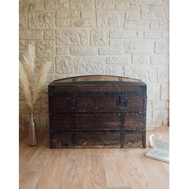 Lucienne, la grande malle en bois n°214