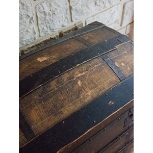 Lucienne, la grande malle en bois n°214