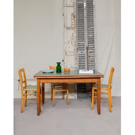 Romy, la table à manger en bois n°495