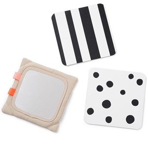 Support avec cartes de motifs contrastés