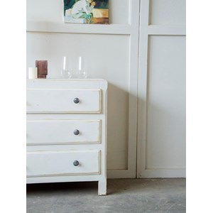 Commode en bois patinée n°179