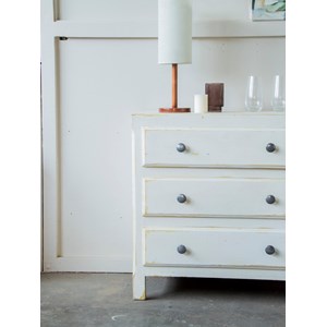 Commode en bois patinée n°179