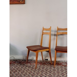 Paire de chaises scandinaves n°1104