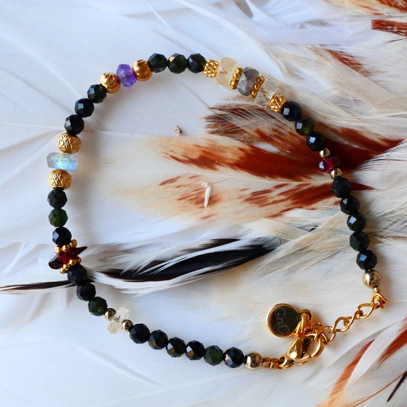 Bracelet navratna - 5 pierres précieuses naturelles