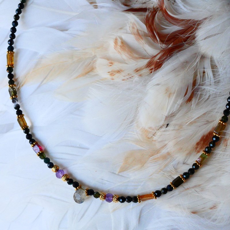 Collier harini - tourmaline verte améthyste labradorite