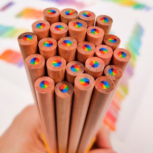 Set de 12 crayons en bois magic rainbow