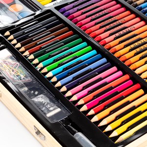 Malette en bois beaux-arts complète de peinture et dessin 180 pièces huile.