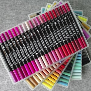 Set 132 marqueurs black line couleur double pointe, pointe fine 0,4 mm.