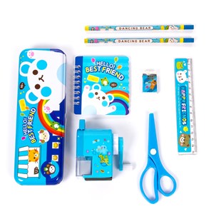 Ensemble de papeterie avec étui métallique et accessoires d'écriture.