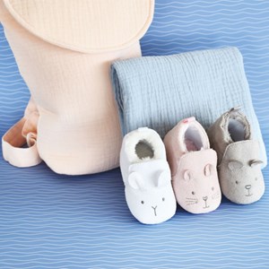 Chaussons gris (0-6 mois)