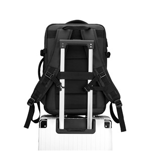 Sac à dos de voyage extensible de grande résistance avec multi-compartiments.