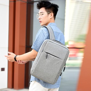 Sac à dos pour ordinateur portable avec interface de chargement usb.