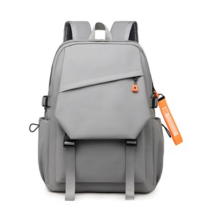 Sac à dos pour ordinateur portable avec interface de chargement usb.