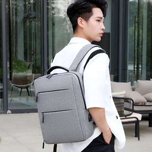 Sac à dos pour ordinateur portable avec interface de chargement usb.