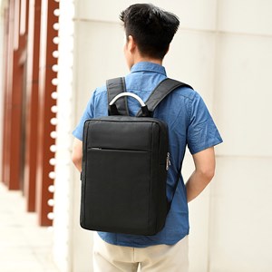 Sac à dos pour ordinateur portable avec interface de charge usb.