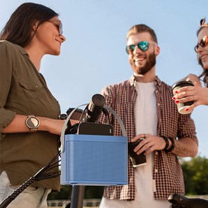 Kit de karaoké avec haut-parleur bluetooth et 2 microphones. 10w.