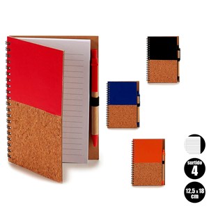 Pack de 4 carnets 12,5x18 cm avec couverture en bois. Assortiment de 4 couleurs.