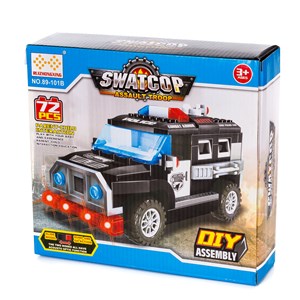 Véhicule d'assaut de police swat, avec lumières et effets sonores.