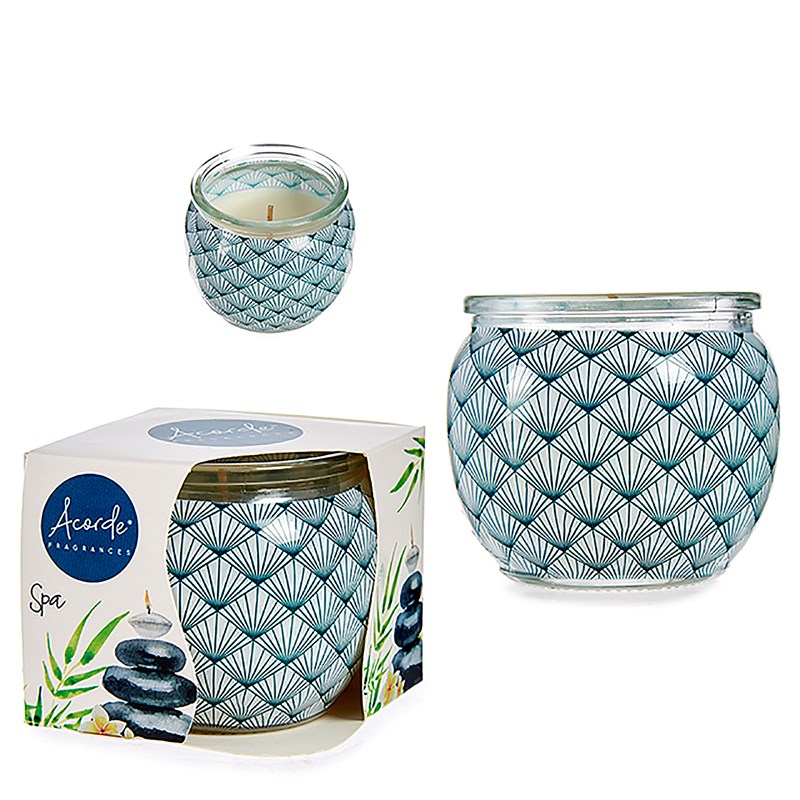 Bougie parfumée dans un pot en verre odeur de spa maison.