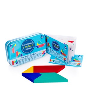 Puzzle en bois présenté dans une boîte en métal. Inclut un livret avec 48 défis.