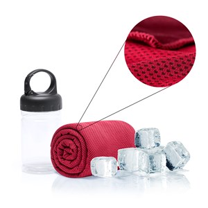 Serviette rikat de 90x30cm en matériau rafraîchissant softcool.