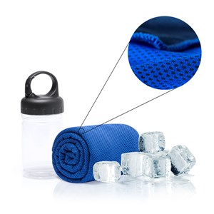 Serviette rikat de 90x30cm en matériau réfrigérant softcool.