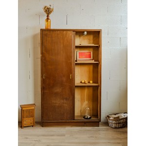 Madeleine, la bibliothèque en bois n°102