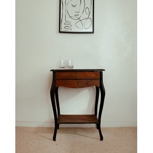 Louise, la coiffeuse en bois n°212