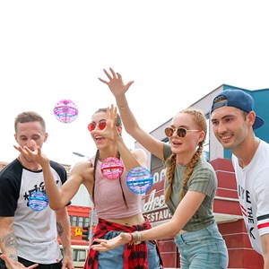 Flynova pro flying spinner, avec des lumières led multicolores.