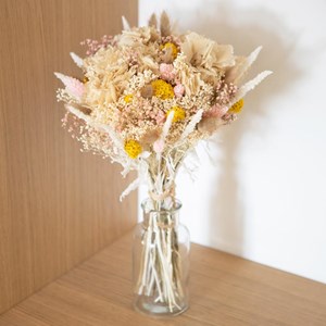 Bouquet de fleurs séchées hortensia