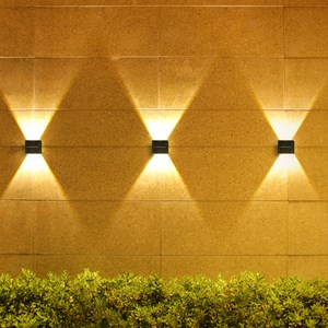 Lot de 4 appliques murales solaires noir daxy