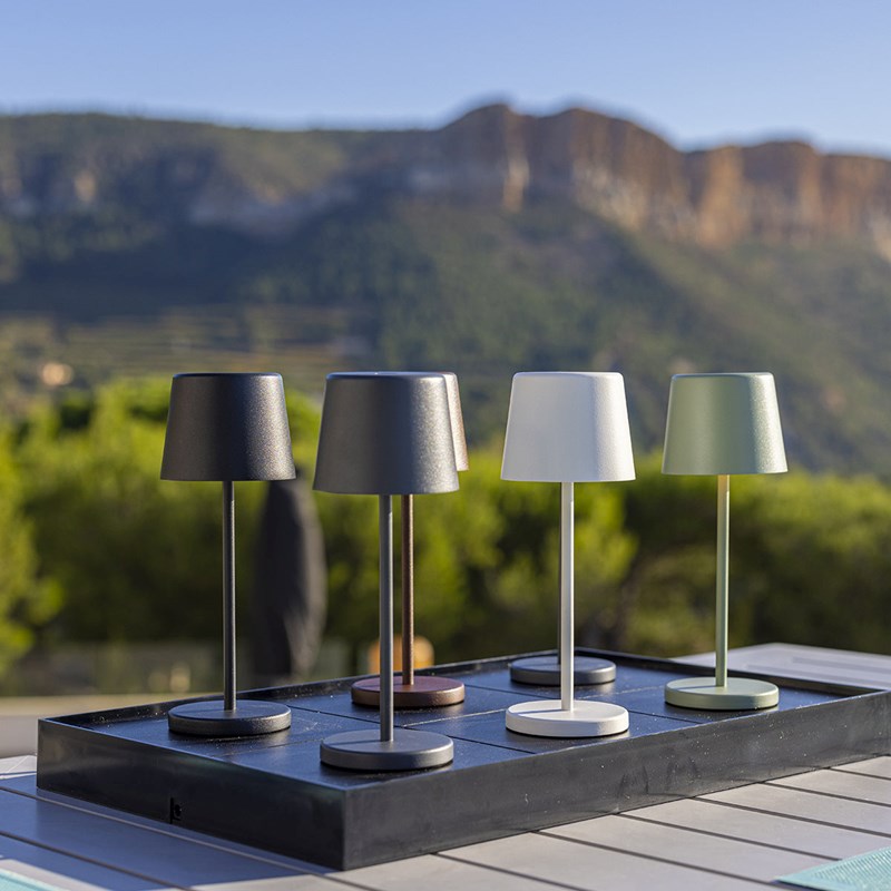 Socle de chargement 6 lampes noir plate