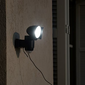 Projecteur solaire sensor noir walee