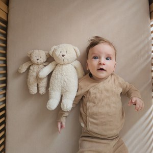 Petit ours sensoriel sable