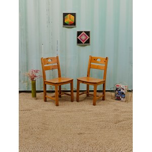 Lot de 2 chaises en bois n°852