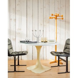 Karla, la table à manger tulipe n°1038