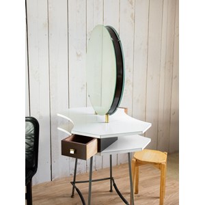 Louise, la coiffeuse en formica n°220