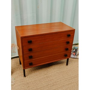 Olga, la commode en bois n°330
