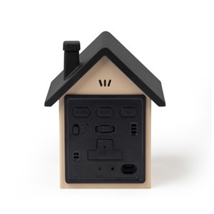 Réveil digital maison aspect bois