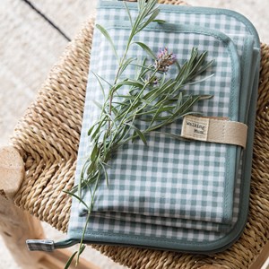 Tapis à langer i love vichy vert